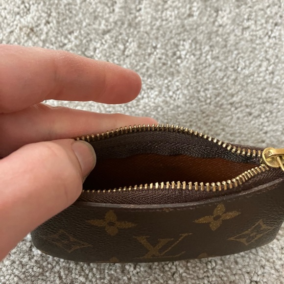 Authentic Vintage Louis Vuitton Monogram Key Cles Coin Pouch - No Keychain Clasp - Picture 6 of 8